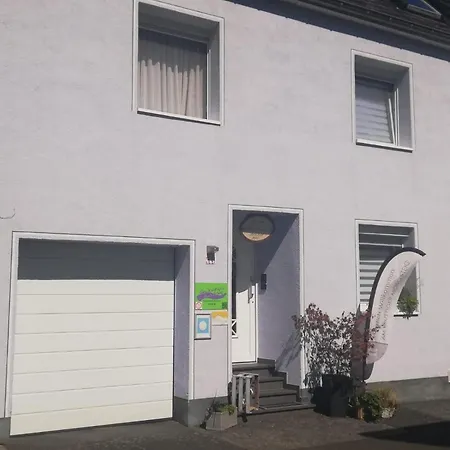 Am Bruttiger Moselsteig *