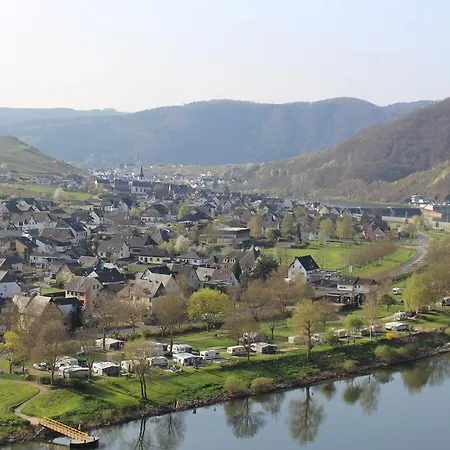 Am Bruttiger Moselsteig Apartman *