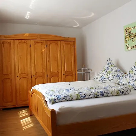 Am Bruttiger Moselsteig *