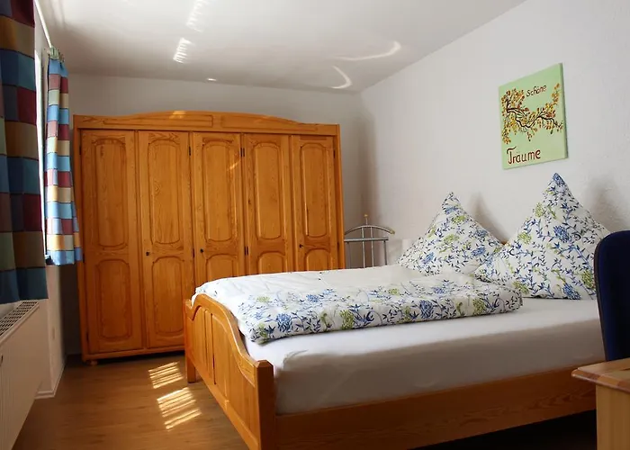 Am Bruttiger Moselsteig *